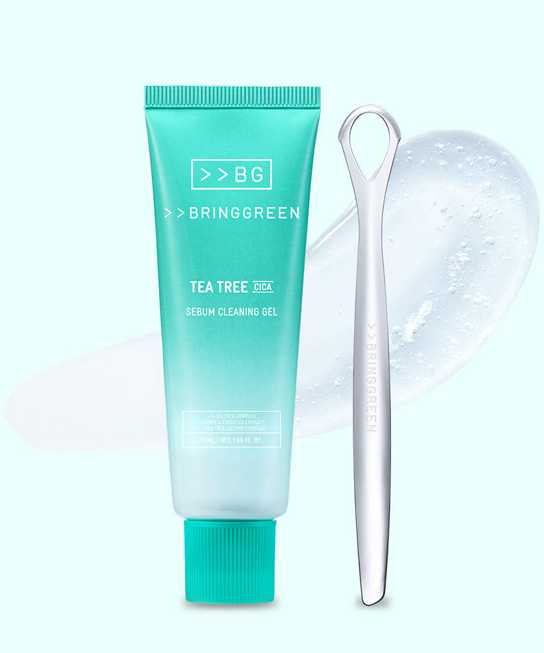 BRINGGREEN Tea Tree Cica Sebum Cleansing Gel 50ml, gel nettoyant de la marque, sur fond clair bleu, avec spatule