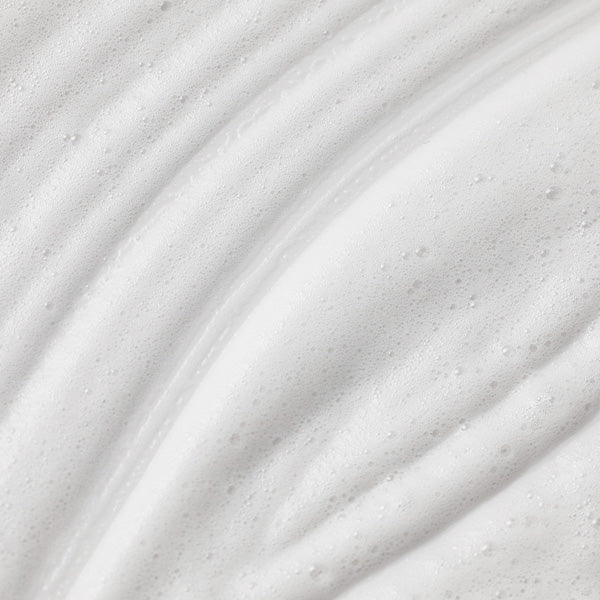 BY WISHTREND Green Tea & Enzyme Milky Foaming Wash 140ml, photo produit sur fond blanc, mousse et texture