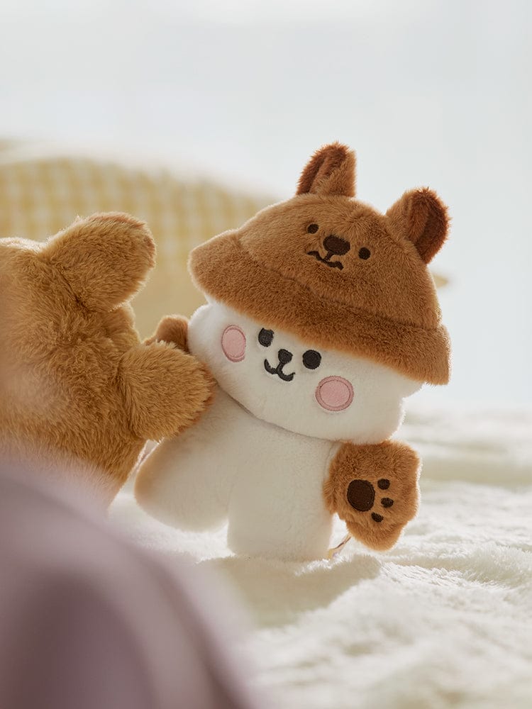 BT21 BABY COSTUME PLUSH CLOSET - QUOKKA FLUFFY : peluche bébé Quokka en costume, douce et décorative, marque BT21 sur plaid.