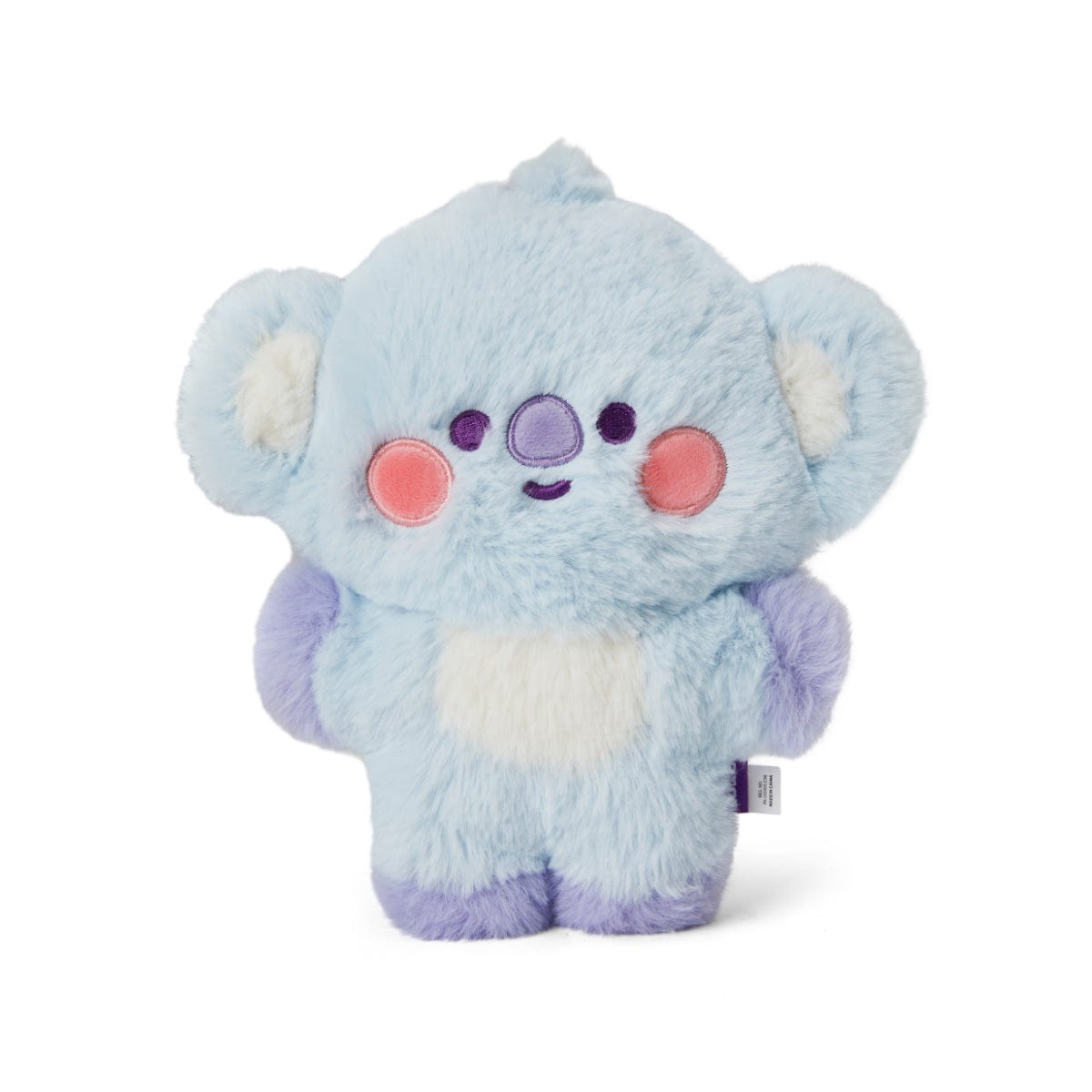 BT21 BABY KOYA FLAT FUR STANDING DOLL PURPLE HEART EDITION : peluche koala bleu, décor chambre, fond blanc.