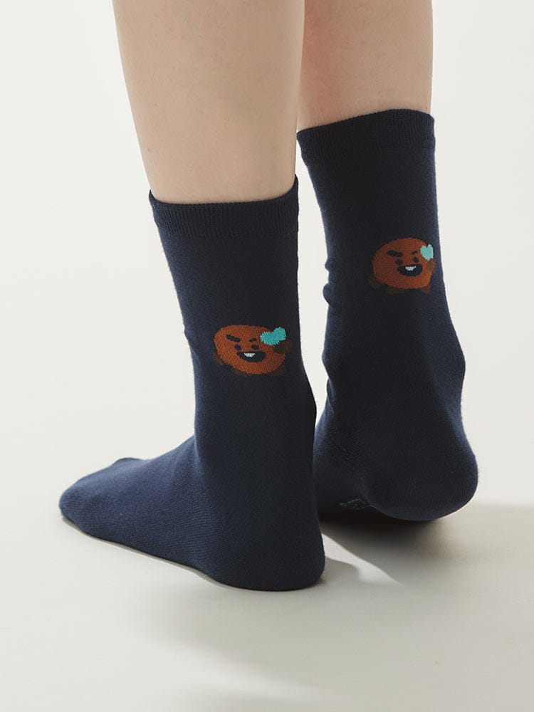BT21 BASIC SOCKS 2025 F/W, chaussettes officielles LINE FRIENDS bleu marine avec personnages BT21 sur fond clair