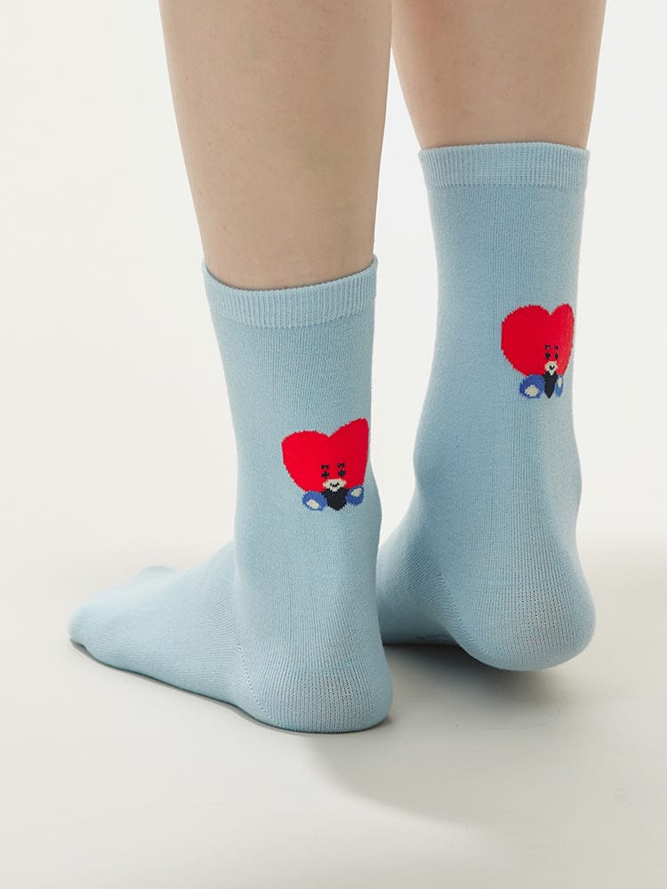 BT21 BASIC SOCKS 2025 F/W : chaussettes officielles LINE FRIENDS bleu clair avec personnages BT21 sur fond clair