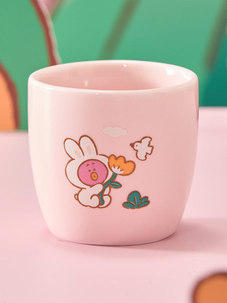 BT21 CERAMIC MINI CUP KEYRING K-TOKKI : mini tasse rose en céramique avec motif K-Tokki, porte-clés BT21 LINE FRIENDS