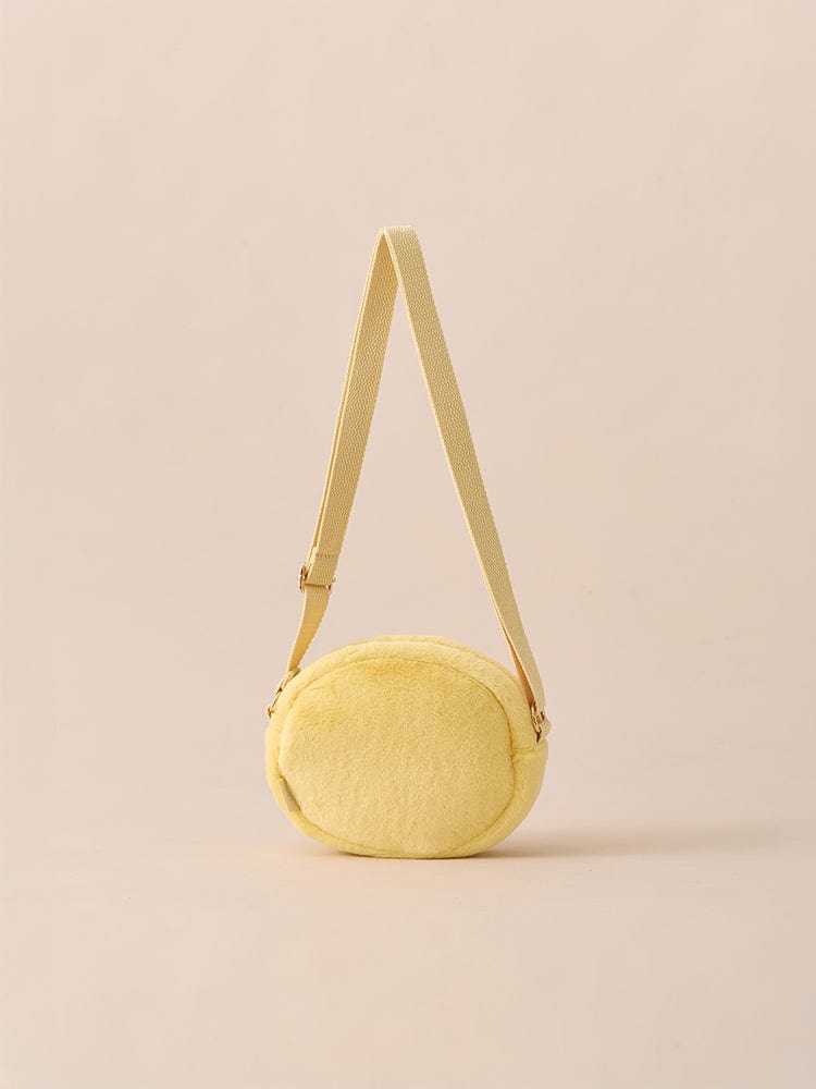 BT21 CHIMMY BABY CROSSBODY BAG FLUFFY, pochette bandoulière jaune peluche CHIMMY sur fond clair, officiel LINE FRIENDS.