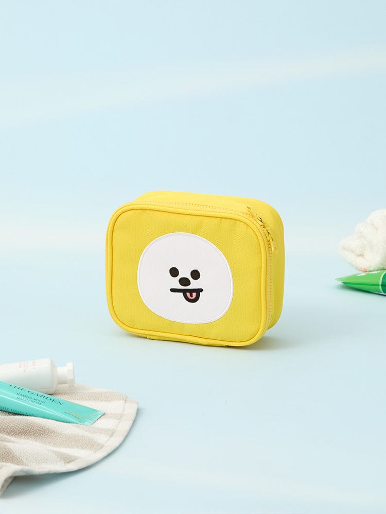 BT21 CHIMMY BASIC MULTI POUCH (S) : pochette jaune à l’effigie de Chimmy sur fond bleu, style accessoire de poche LINE FRIENDS