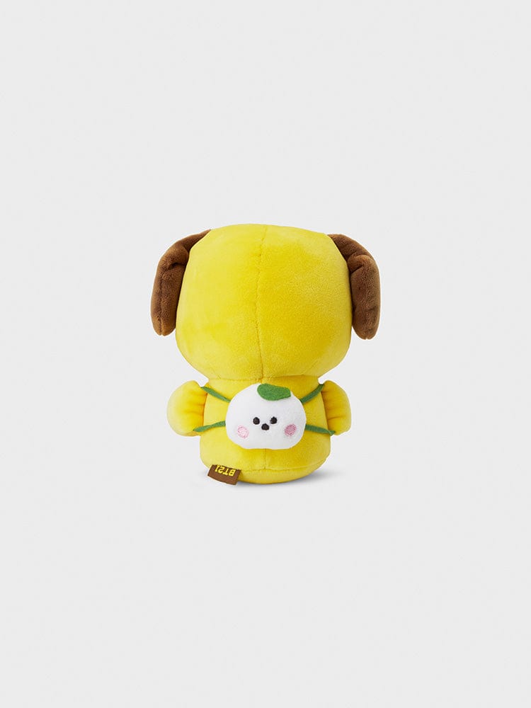 BT21 CHIMMY BIG PLUSH MAGNET CHEWY CHEWY CHIMMY, peluche officielle LINE FRIENDS de CHIMMY chiot, sur fond blanc.