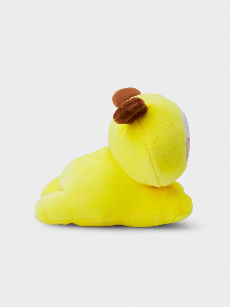 BT21 CHIMMY minini LYING DOLL, peluche Jimin BTS au look allongé jaune, sur fond clair, décoration chambre
