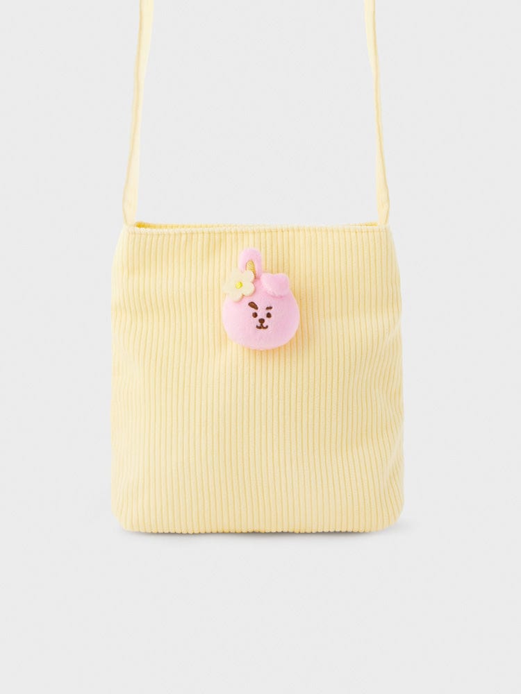 BT21 COOKY MINI CORDUROY CROSSBODY BAG SPRING DAYS : pochette croisée jaune en velours côtelé avec badge COOKY LINE FRIENDS
