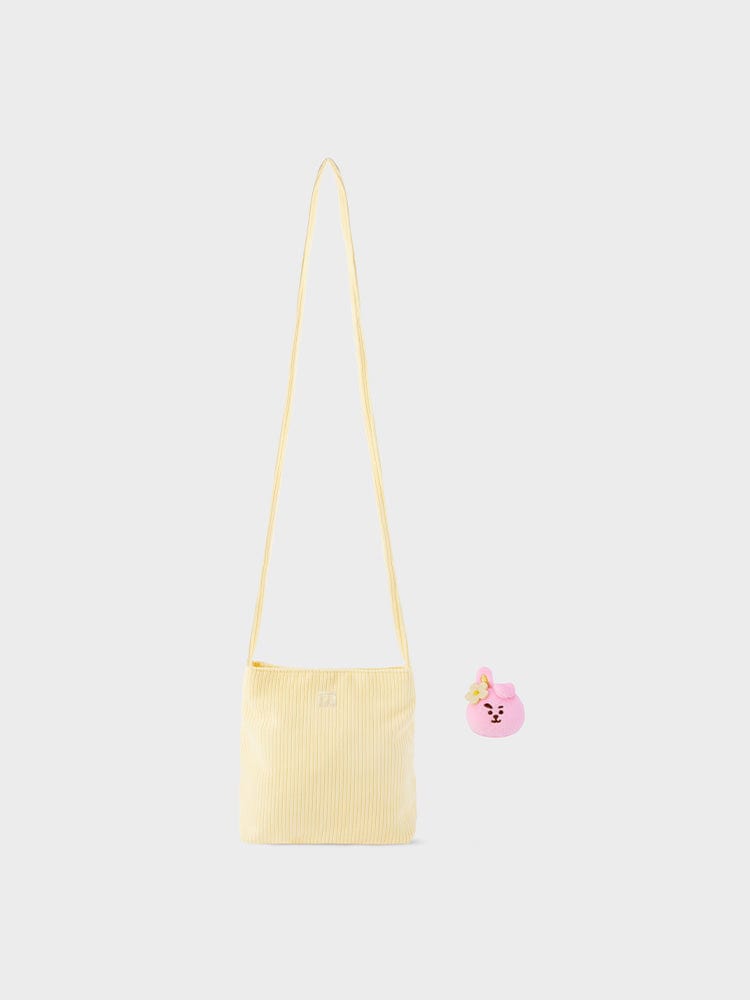 BT21 COOKY MINI CORDUROY CROSSBODY BAG SPRING DAYS, sac travers BT21 COOKY en velours côtelé, style printanier LINE FRIENDS.