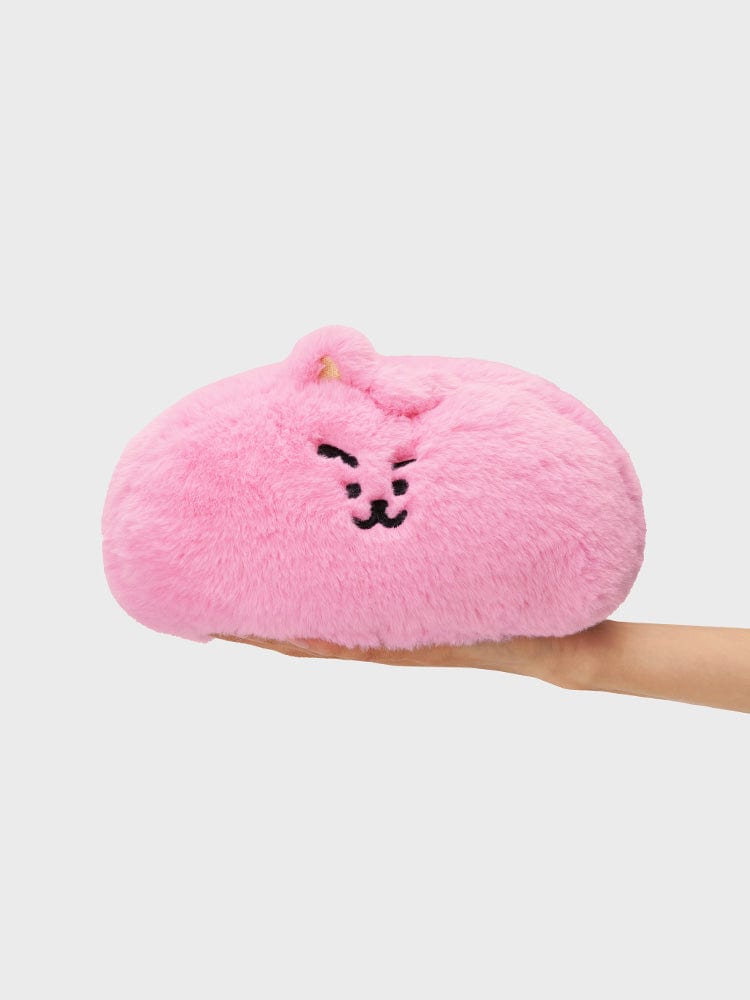 BT21 COOKY PLUSH TISSUE HOLDER COZY HOME LINE FRIENDS : peluche rose COOKY lapin musclé tenant un porte-mouchoirs.