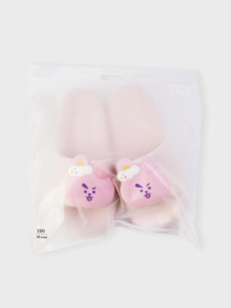 BT21 COOKY SLIPPERS ON THE CLOUD EDITION : chaussons officiels LINE FRIENDS avec COOKY sur nuages, rose kawaii.