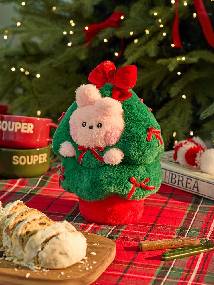 BT21 COOKY minini TREE PLUSH PETITE HOLIDAY, peluche COOKY Jungkook BTS dans un sapin de Noël décoré.