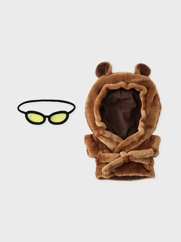 BT21 COSTUME PLUSH CLOSET - ROBE HOPE IN LOVE : peluche robe Hope brune, avec lunettes, sur fond clair (BT21/LINE FRIENDS).