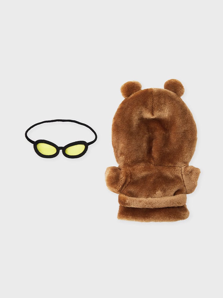 BT21 COSTUME PLUSH CLOSET - ROBE HOPE IN LOVE : peluche robe Hope en tissu doux avec accessoires lunettes, fond clair.