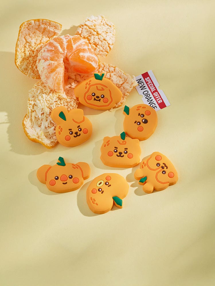 BT21 KOYA BABY SILICONE MAGNET ORANGE PARTY : magnets koala orange LINE FRIENDS sur fond clair, style papeterie pour bureau/maison.