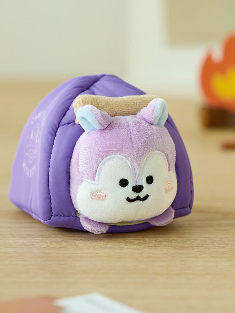 BT21 MANG DOLL CAMPFIRE peluche MANG LINE FRIENDS, poney danseur masqué, sur bureau, décor chambre, vue rapprochée