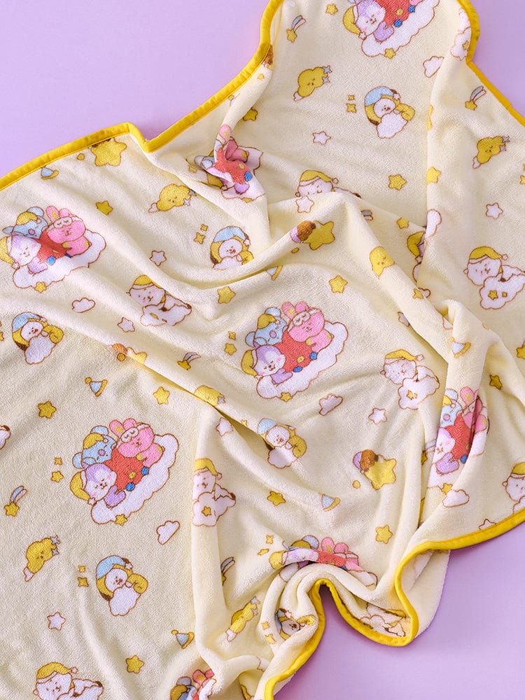 BT21 NEW BASIC SWEET DREAMS BLANKET de LINE FRIENDS : couverture kawaii avec personnages BTS sur fond violet, douceur.