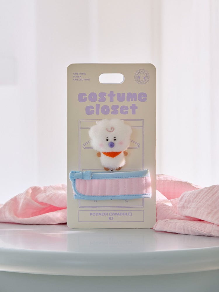 BT21 RJ BABY PLUSH CLOSET - BABY SLING NEWBORN SEASON 2, peluche RJ dans une tenue, déco chambre bébé.