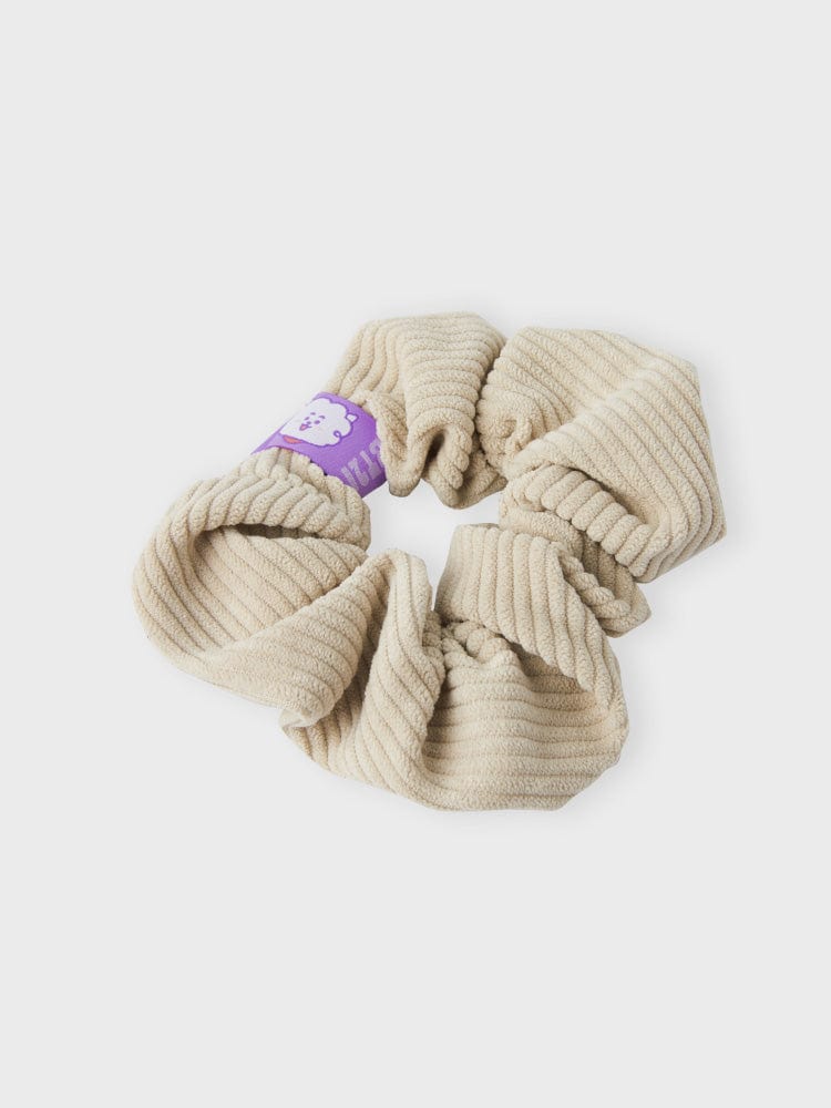 BT21 RJ HAIR SCRUNCHIE NEW BASIC EDITION : chouchou beige avec visuel RJ, style kawaii, produit officiel LINE FRIENDS.