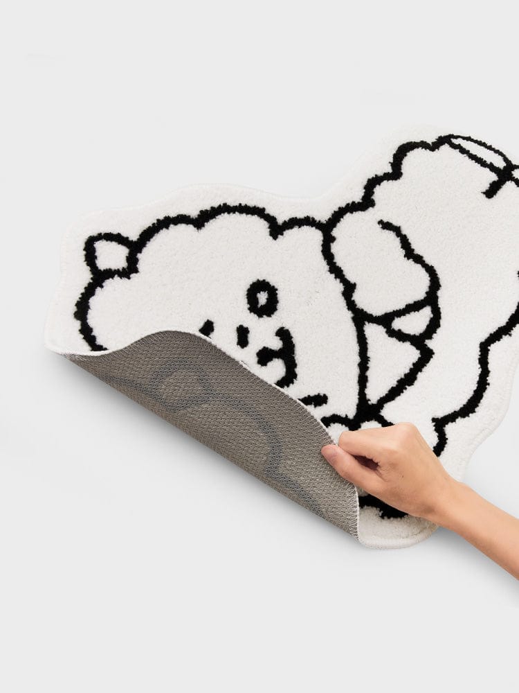 BT21 RJ NON-SLIP SMALL RUG COZY HOME LINE FRIENDS : petit tapis non-slip avec motif alpaga RJ, ambiance cozy kawaii.