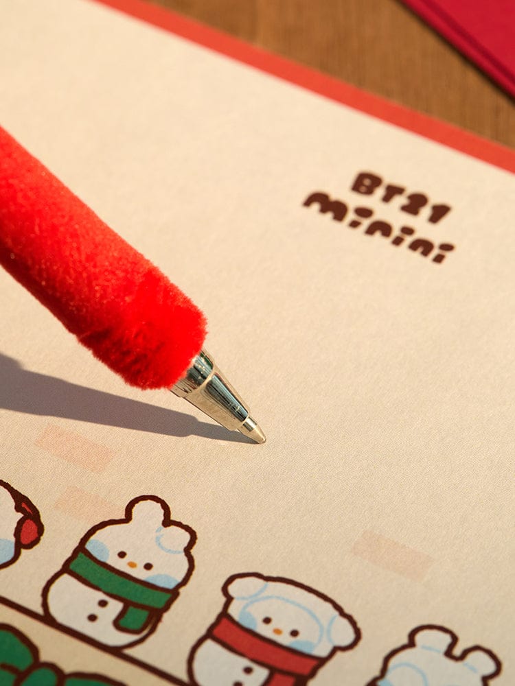 BT21 RJ mini minini SNOWMAN PLUSH GEL PEN PETITE HOLIDAY : stylo peluche RJ sur carte dessinée, ambiance hiver.