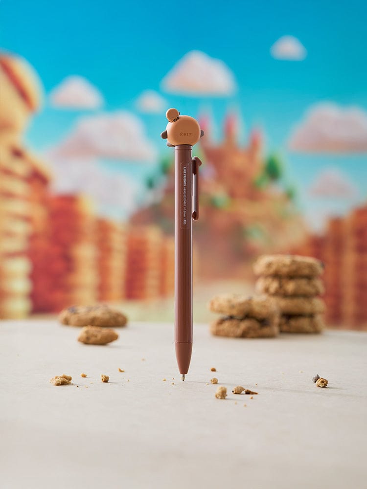 BT21 SHOOKY THE KING & BAKY FIGURE PEN, stylo figurine SHOOKY de LINE FRIENDS, sur bureau, fond paysage pâtisserie bleu