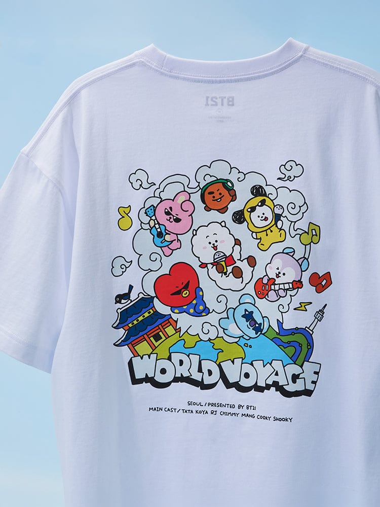 BT21 SHORT SLEEVE T-SHIRT WHITE WORLD VOYAGE LINE FRIENDS, t-shirt blanc officiel K-pop, visuel World Voyage, personnages BT21.