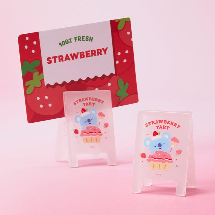 BT21  Strawberry Party Random Acrylic Multi Clip (1 Piece) : pinces acryliques, marque BT21, thème fraise sur fond rose.