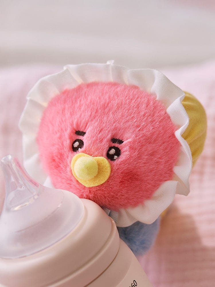 BT21 TATA BABY PLUSH NEWBORN SEASON 2 : peluche officielle TATA au design bébé, sur table, regard mignon en rose