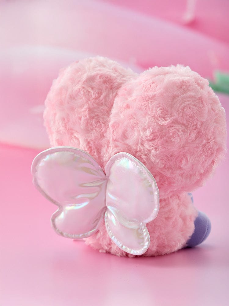 BT21 TATA BABY SITTING PLUSH SPRING FAIRY de la marque BT21 : peluche cœur rose assise, décor princesse, fond pastel.