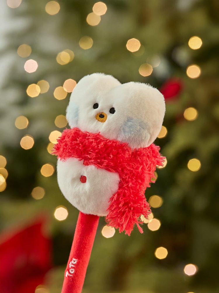 BT21 TATA mini minini SNOWMAN PLUSH GEL PEN PETITE HOLIDAY, peluche gel stylo près sapin décoré, V de BTS