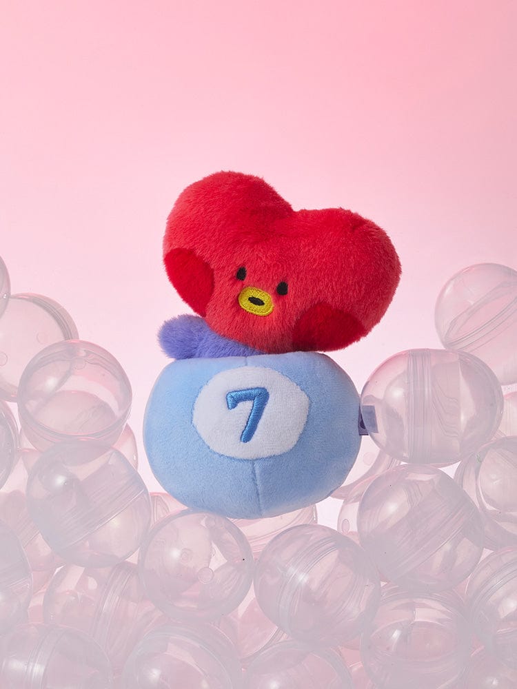 BT21 TATA minini PLUSH LUCKY GATCHA : peluche TATA rouge sur coussin bleu 7, décor rose, fans BT21