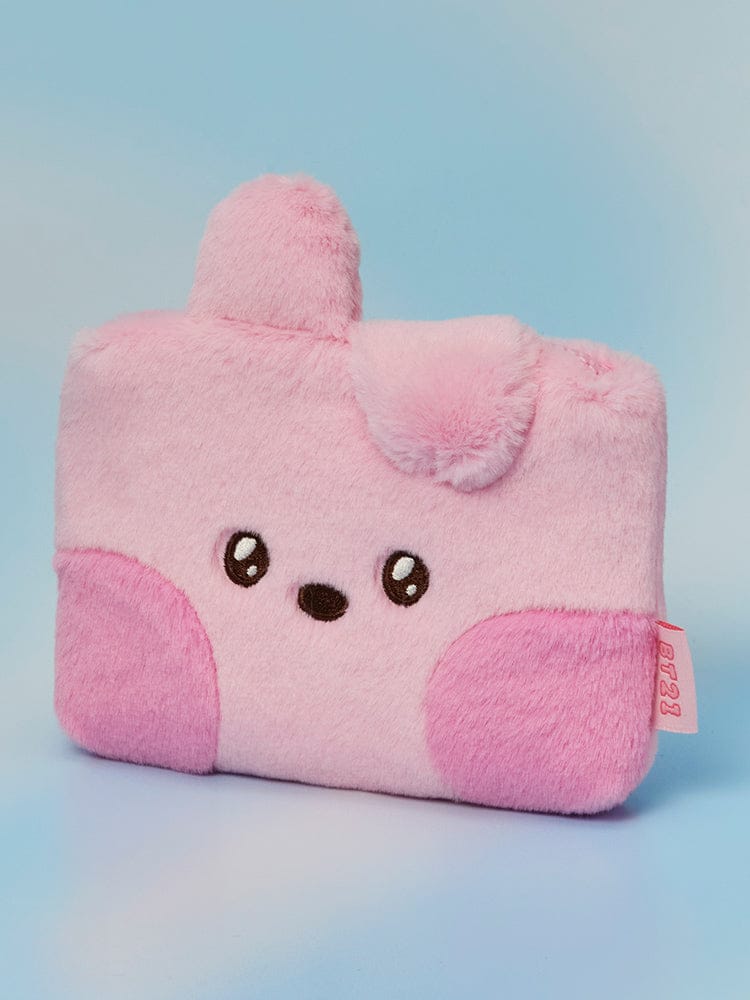 BT21 minini POUCH HUG ME de LINE FRIENDS : pochette rose peluche, visuel personnage BT21 sur fond bleu.