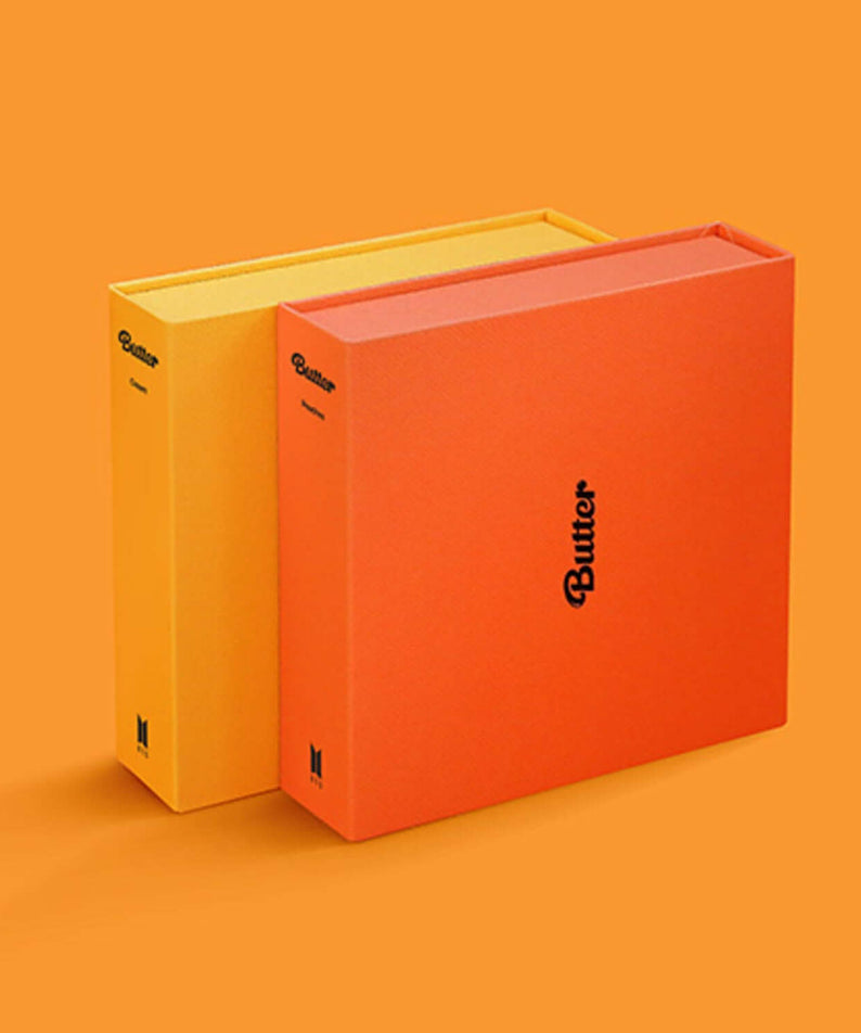 BTS - [Butter] (Cream + Peaches Ver.) - Album Kpop, boîtiers oranges sur fond orange, photo produit par Bangtan Sonyeondan.