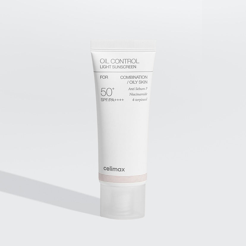 CELIMAX Oil Control Light Sunscreen 40ml, tube blanc sur fond clair, marque CELIMAX, écran solaire anti-brillance.