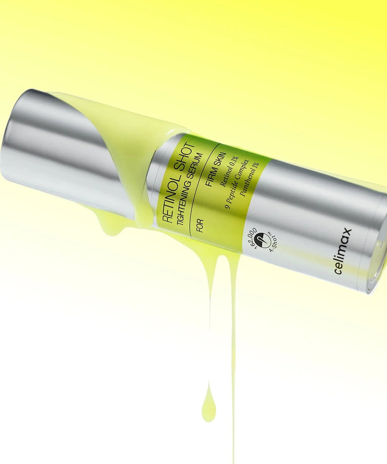 CELIMAX Retinol Shot Tightening Serum 30ml de la marque CELIMAX, flacon sur fond jaune avec gouttes de sérum