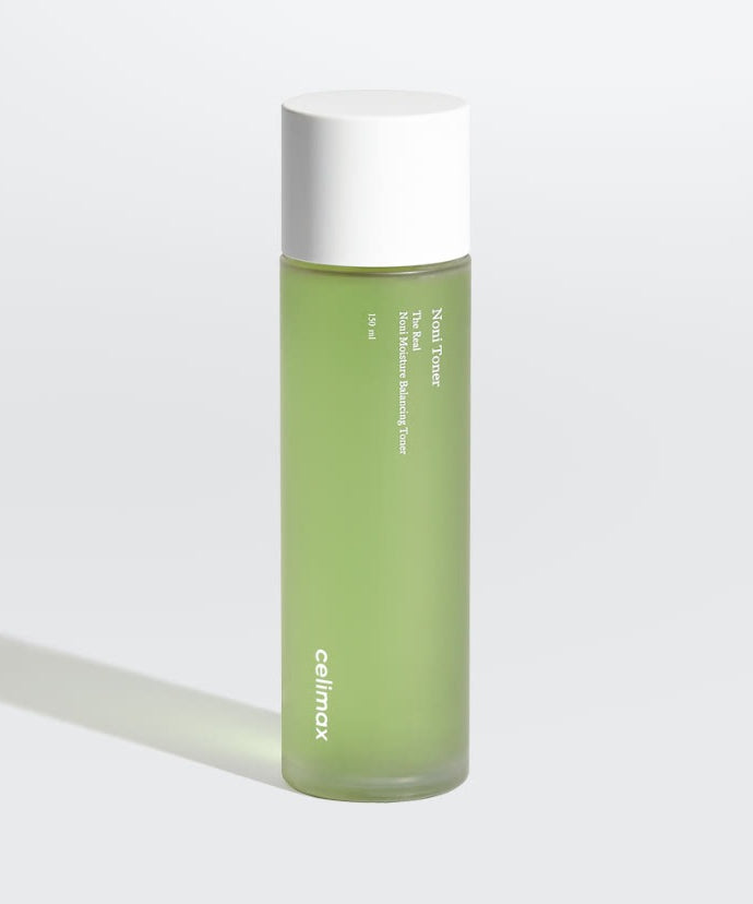CELIMAX The Real Noni Moisture Balancing Toner 150ml de CELIMAX, flacon vert sur fond blanc, photo produit.