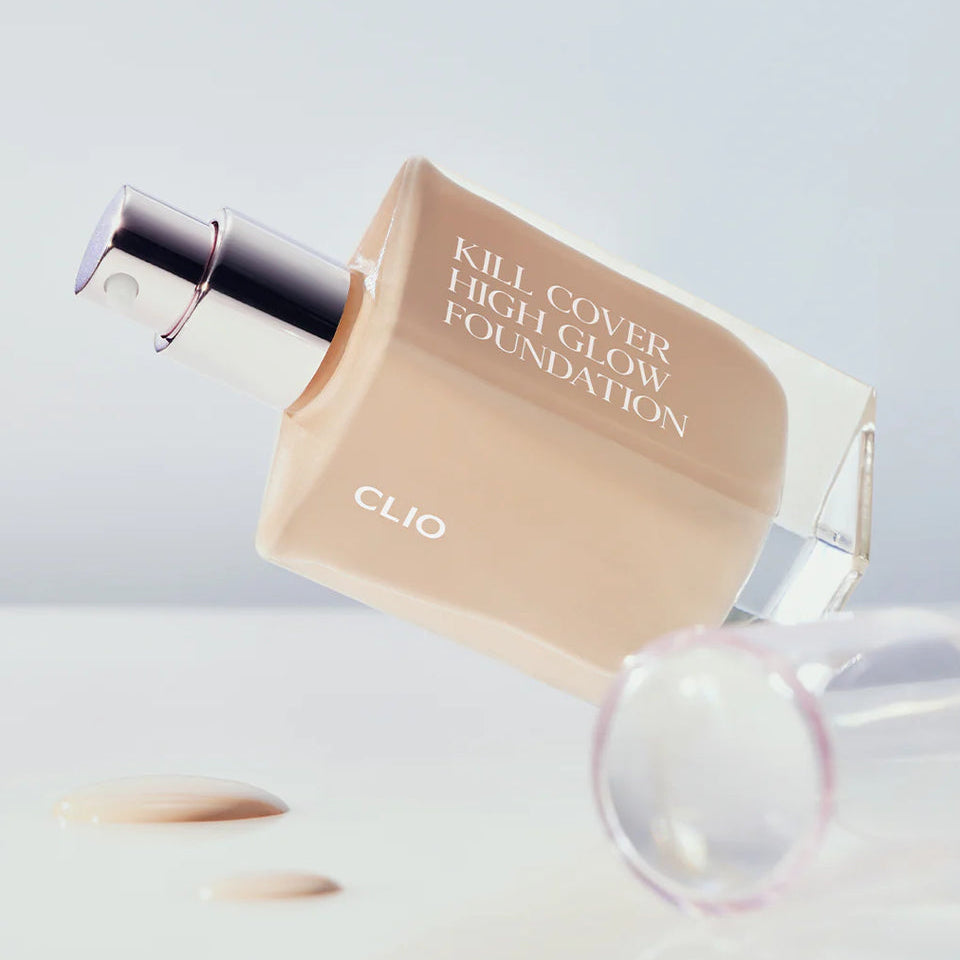 CLIO Kill Cover High Glow Foundation 38g de la marque CLIO, flacon maquillage sur fond clair, rendu lumineux.