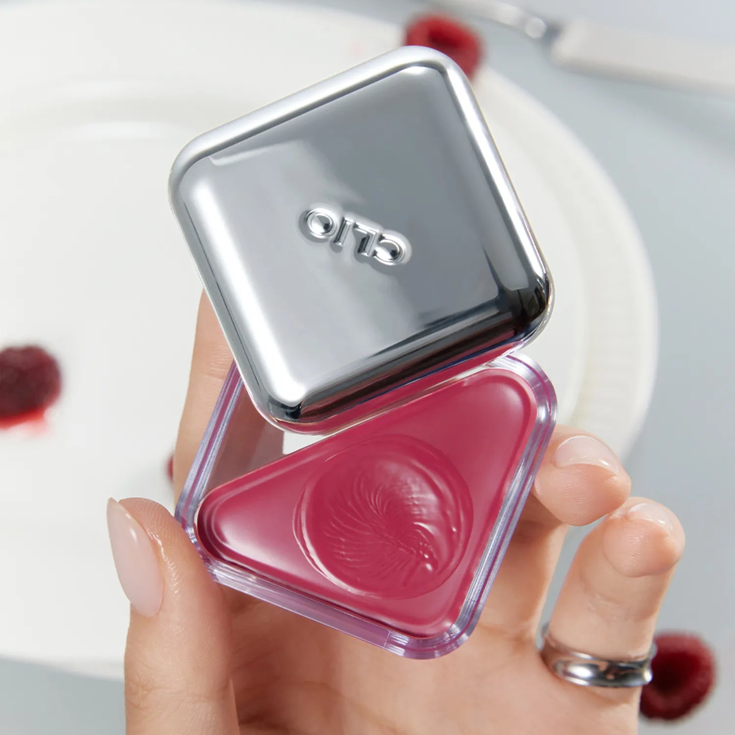 CLIO Essential Lip Cheek