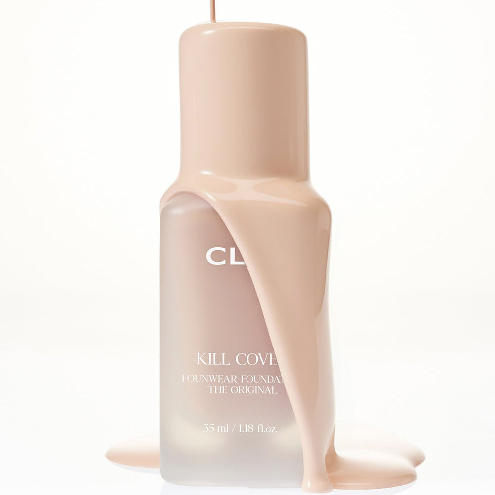 CLIO Killcover Founwear Foundation The Original 35ml, flacon CLIO sur fond blanc avec texture crème, contexte maquillage.