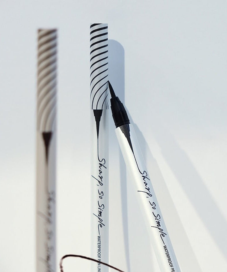 CLIO Sharp, So Simple Waterproof Pen Liner disponible sur Ma petite Coree, ton Eshop 100% K-beauty en direct de Seoul