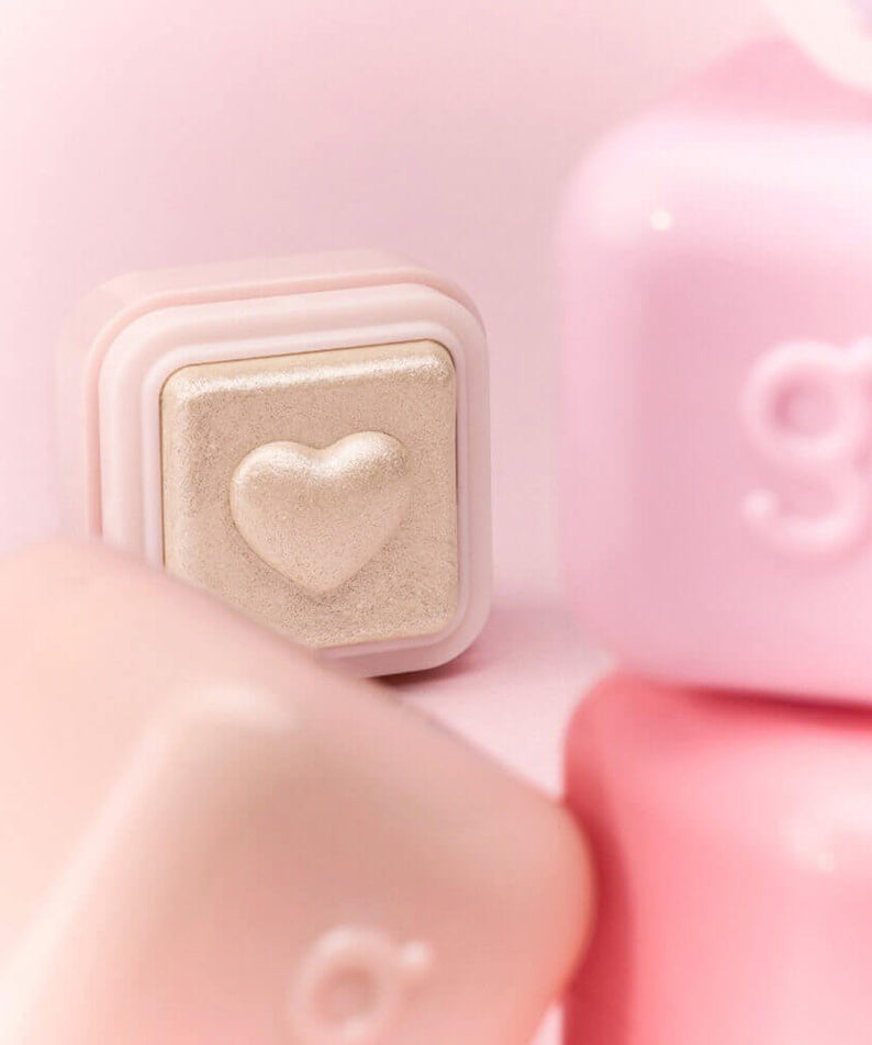 COLORGRAM Milk Bling Heartlighter