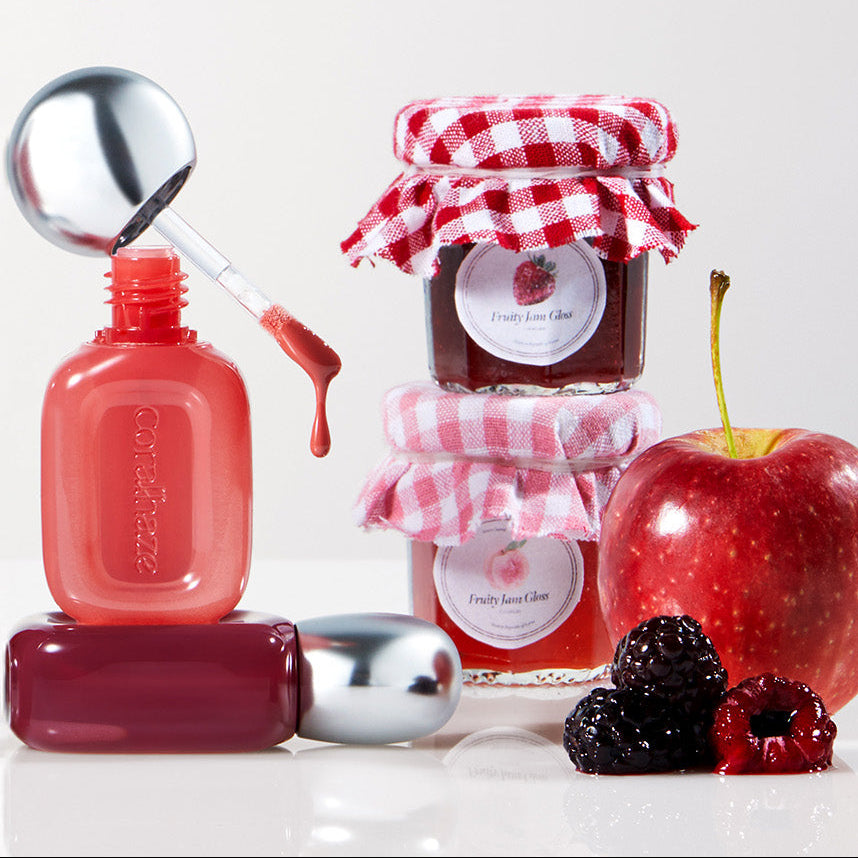 CORALHAZE Bare Velvet Tint 6 Colors de la marque, packaging rouge/à carreaux sur fond blanc avec fruits et gloss