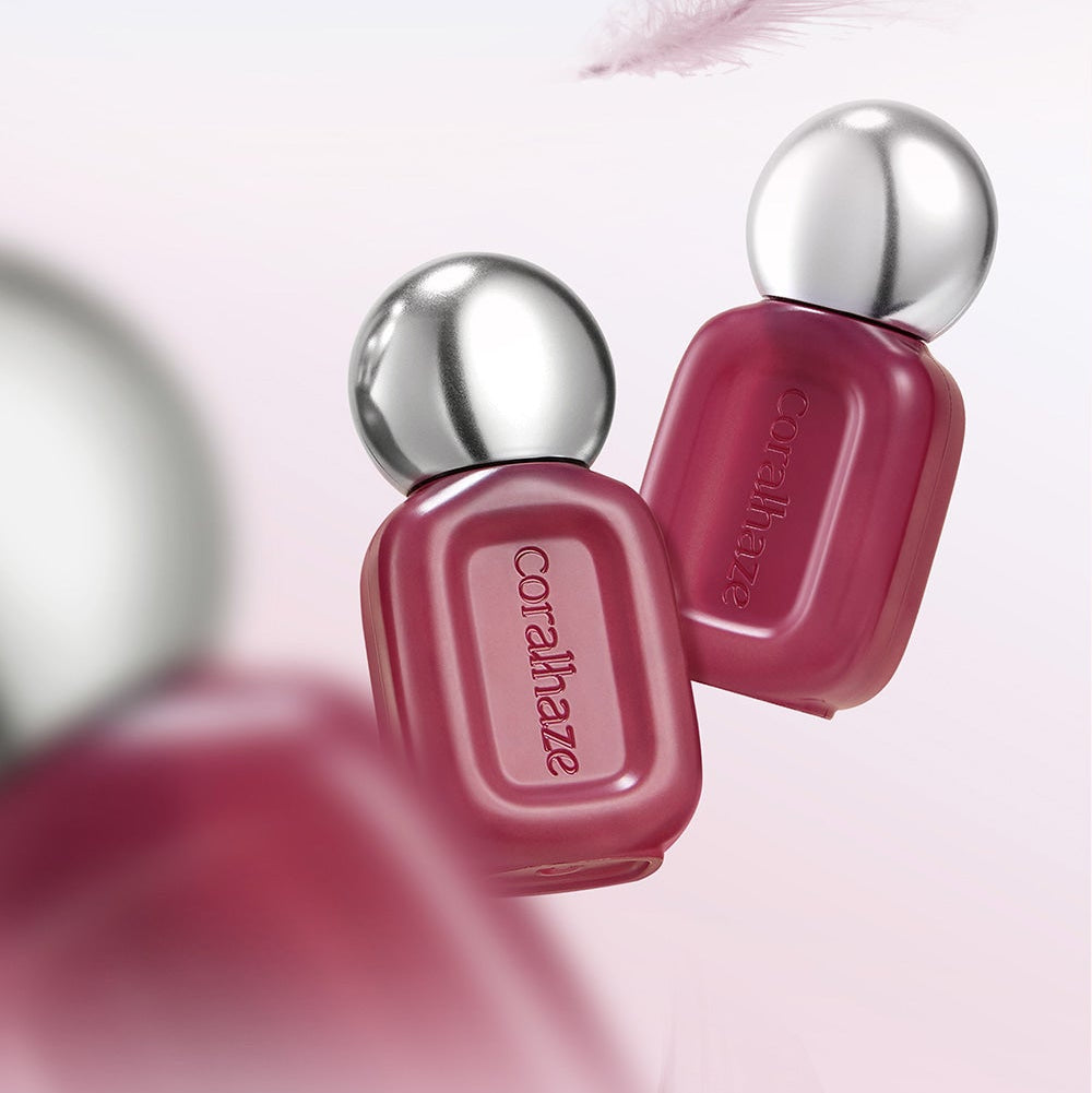 CORALHAZE Bare Velvet Tint 6 Colors : deux flacons satinés Corailhaze sur fond clair, rendu maquillage