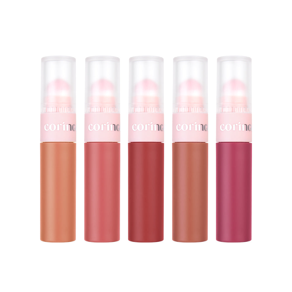 CORINGCO Topping Tip Velvet Lip Tint de CORINGCO, photo produit sur fond blanc, tubes roses et rouges
