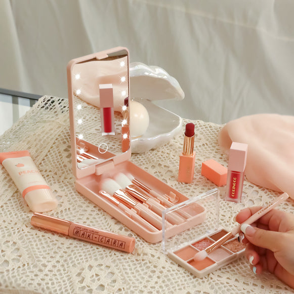 CORINGCO My Sweet Room Brush 5p Set (LED Mirror) disponible sur Ma petite Coree, ton Eshop 100% K-beauty en direct de Seoul