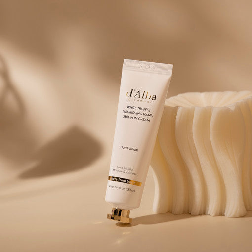 D'ALBA Nourishing Hand Serum In Cream 30ml disponible sur Ma petite Coree, ton Eshop 100% K-beauty en direct de Seoul