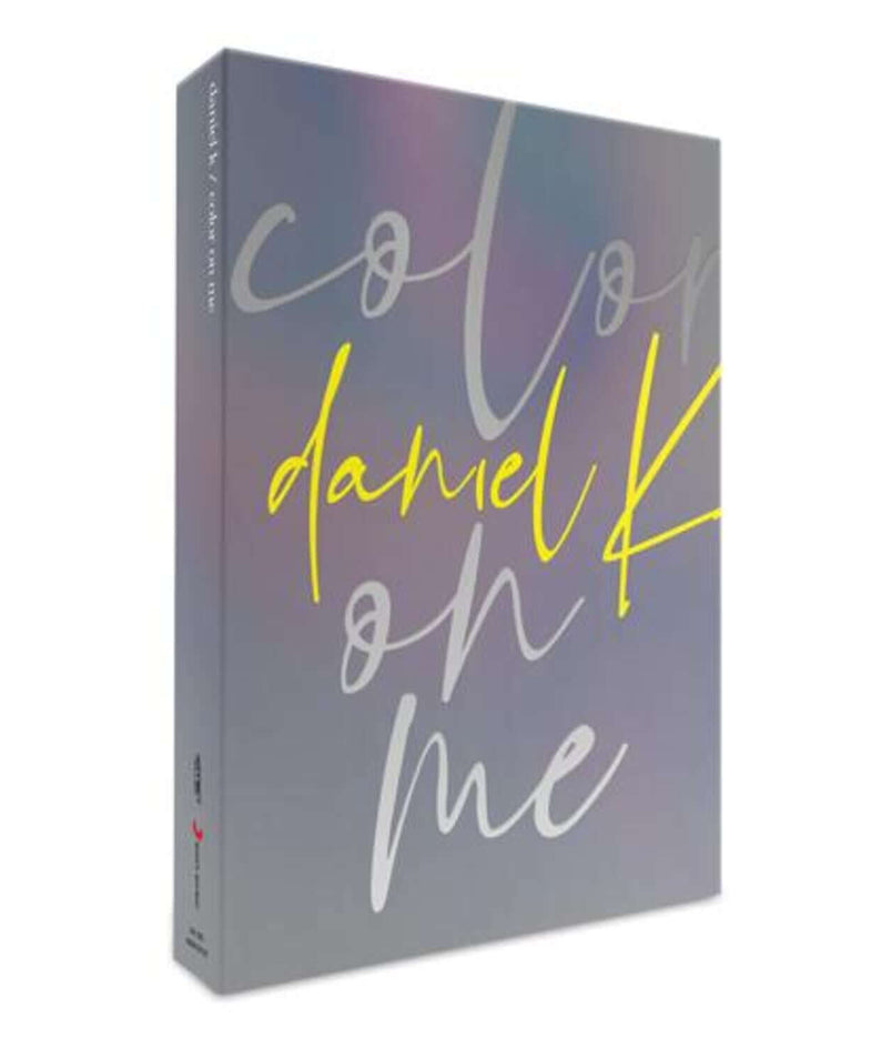 DANIEL K - 1st Album [color on me] - Album Kpop, couverture violette avec écriture et couleurs, produit DANIEL K.