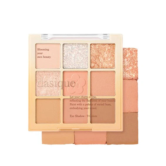 DASIQUE Shadow Palette 8g (#01 - #39) de la marque Dasique : palette maquillage yeux avec fards nude et brillants sur fond clair.