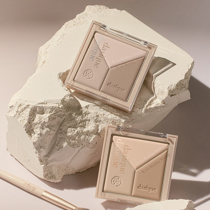 DASIQUE V Cut Blending Shading disponible sur Ma petite Coree, ton Eshop 100% K-beauty en direct de Seoul